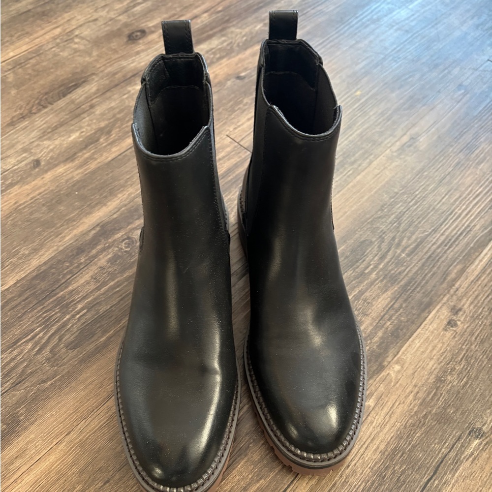 Crown Vintage Black Leather Ankle Boots